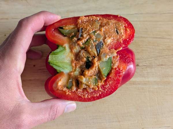 Poivrons farcis végétariens au four : la recette facile et savoureuse ! - Préparation etape 6