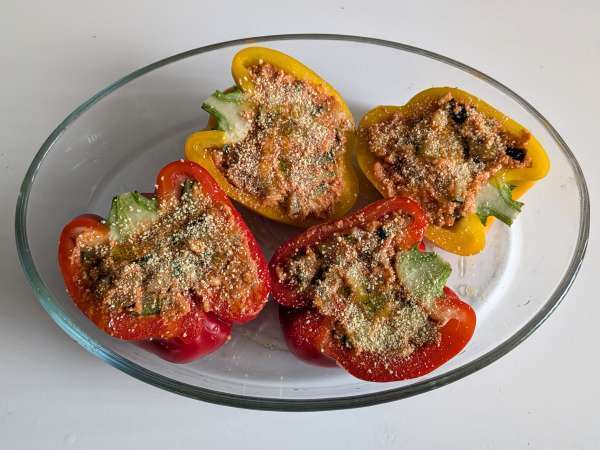 Poivrons farcis végétariens au four : la recette facile et savoureuse ! - Préparation etape 7