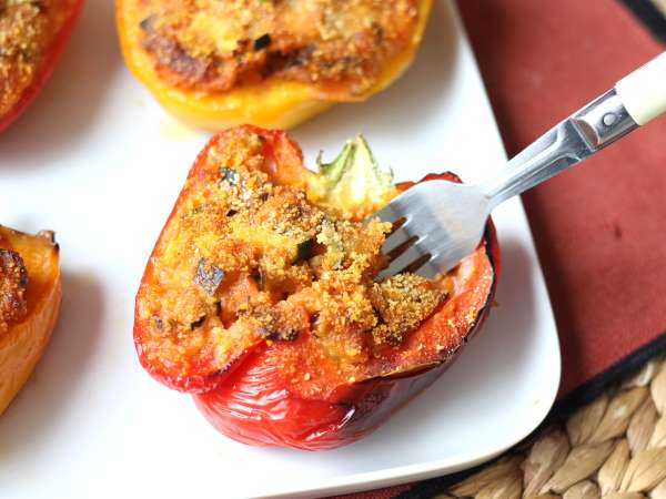 Poivrons farcis végétariens au four : la recette facile et savoureuse ! - Préparation etape 9