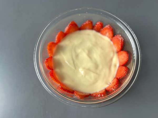 Trifle aux fraises : la recette fraîche et irrésistible - Préparation etape 5