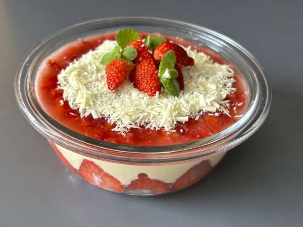 Trifle aux fraises : la recette fraîche et irrésistible - Préparation etape 12