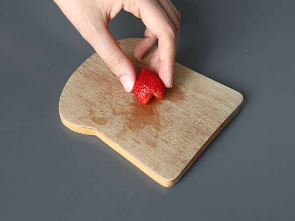 Ichigo sando, le sandwich aux fraises japonais! - Préparation etape 3