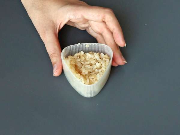 Onigiri grillés garnis de fromage fondant: vous allez les dévorer! - Préparation etape 5