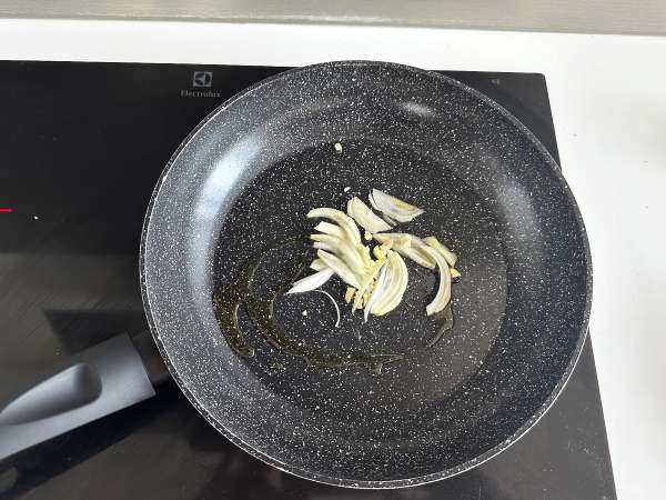 Frango à Brás : le plat portugais parfait pour utiliser un reste de poulet - Préparation etape 9