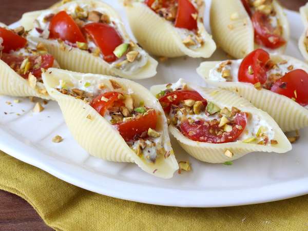 Conchiglioni farcis froids à la stracciatella : la recette fraîche et chic de l’été - Préparation etape 9