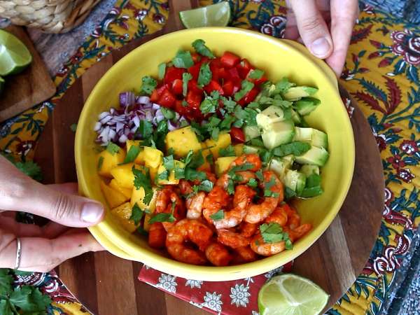 Salade crevettes mangue : fraîche, exotique et parfaite pour l’été - Préparation etape 4