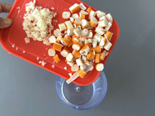Tartinade de surimi : la recette apéro ultra rapide - Préparation etape 1