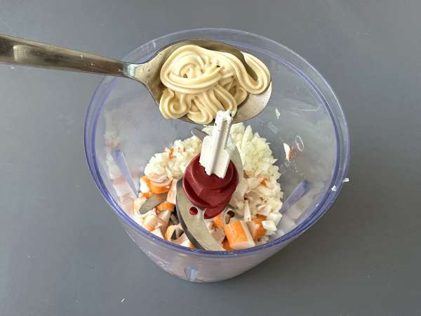 Tartinade de surimi : la recette apéro ultra rapide - Préparation etape 2