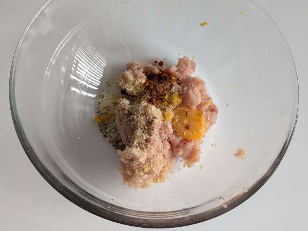 Steaks de poulet au air fryer : moelleux et faciles à préparer - Préparation etape 3
