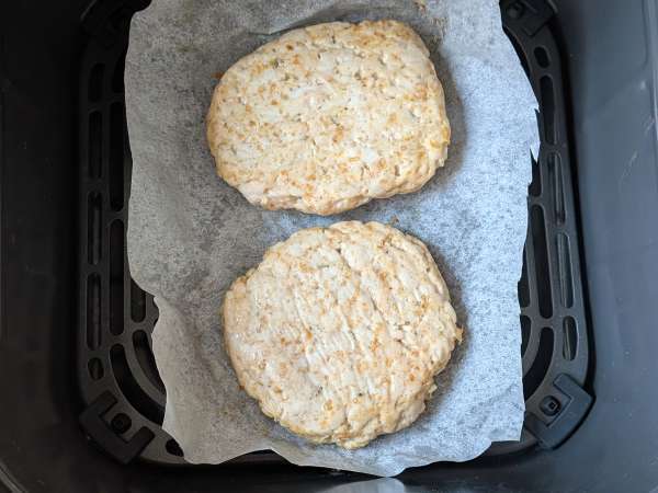 Steaks de poulet au air fryer : moelleux et faciles à préparer - Préparation etape 9