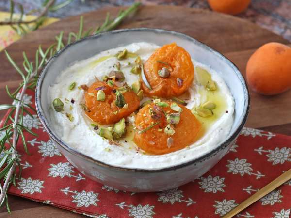 Feta fouettée et abricots rôtis, la tartinade parfaite pour l'apéro ! - Préparation etape 3