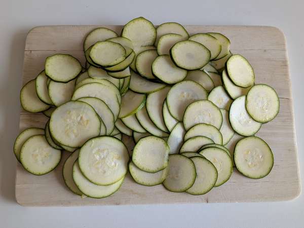 Pâtes aux courgettes et au speck - Préparation etape 1