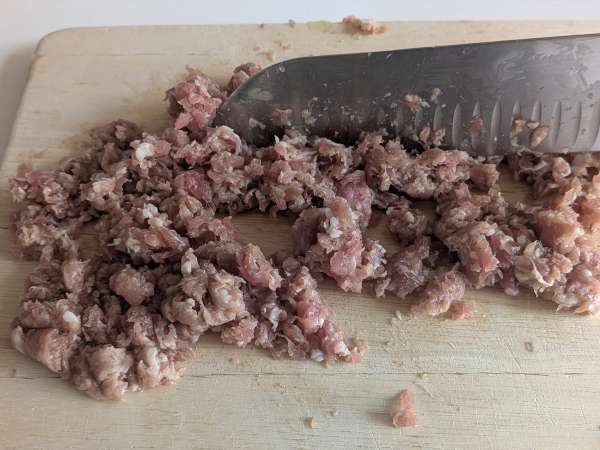 Poivrons farcis au air fryer, saucisse et scamorza - Préparation etape 2