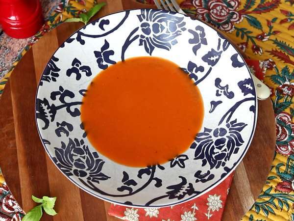 Pâtes froides au gaspacho, la recette d'été fraiche et savoureuse - Préparation etape 3