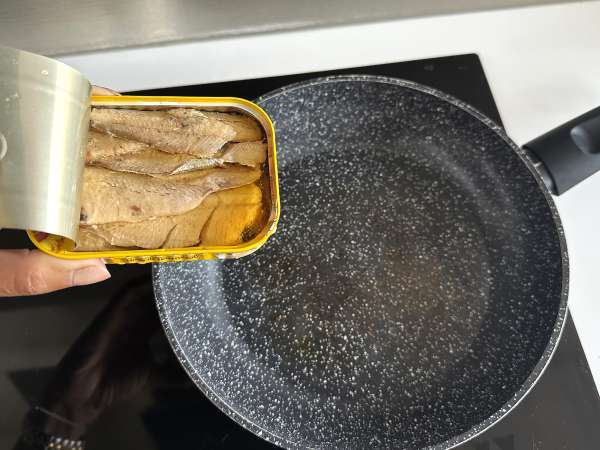 Spaghetti aux sardines : la recette facile et économique ! - Préparation etape 2