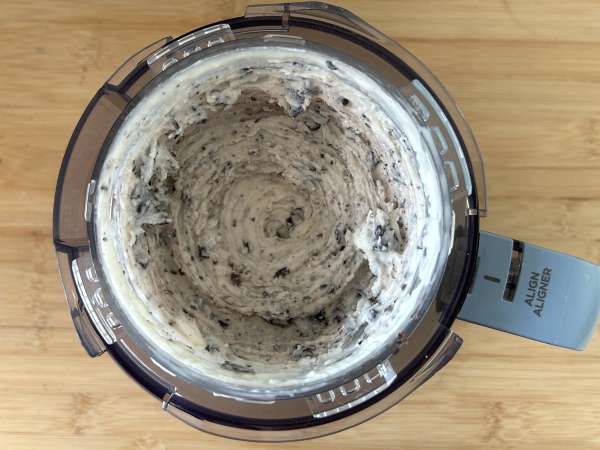 Glace façon stracciatella avec le Ninja Creami - Préparation etape 7