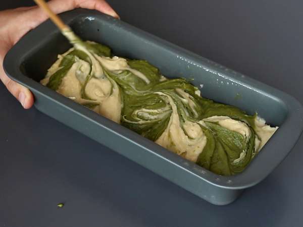Cake marbré au thé matcha - Préparation etape 9