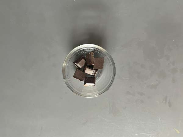Crème au chocolat au tofu soyeux à 2 ingrédients - Préparation etape 1