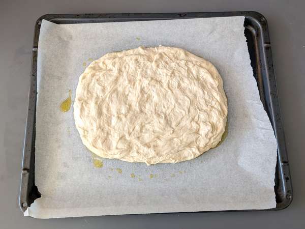 Focaccia moelleuse aux tomates cerises, aux olives et à l'origan - Préparation etape 9