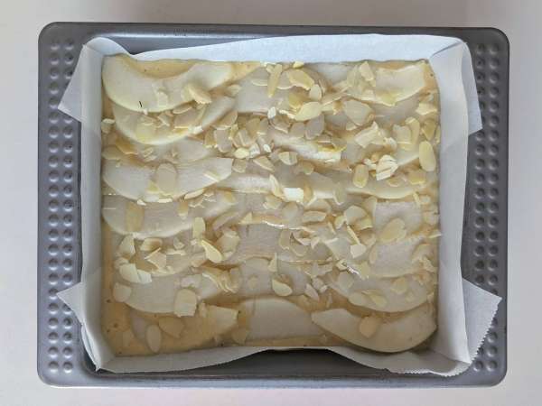 Gâteau aux poires facile et moelleux aux amandes - Préparation etape 7