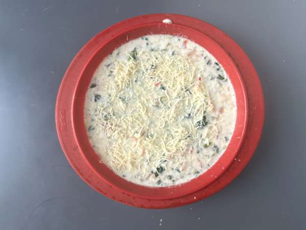 Quiche sans pâte au saumon, épinards et cottage cheese - Préparation etape 7
