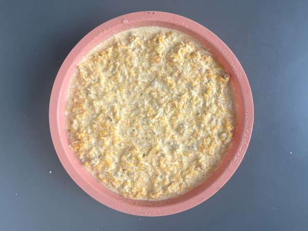 Quiche sans pâte au thon, carottes et cottage cheese : facile et protéinée - Préparation etape 7