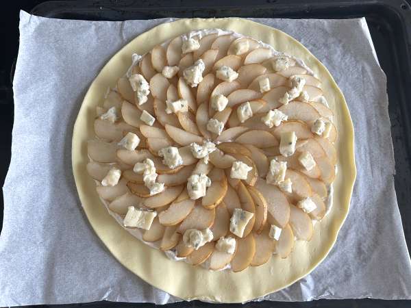 Tarte aux poires, gorgonzola et noix - Préparation etape 7