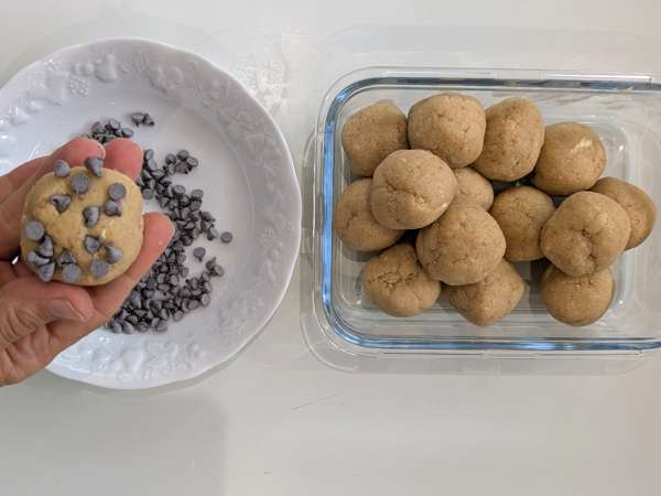 Cookies vegan aux amandes et pépites de chocolat : faciles et gourmands - Préparation etape 3