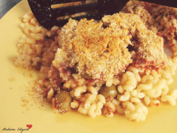 Gratin de Coquillettes, thon et tomates - Préparation etape 1