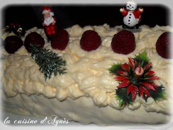 Bûche de noël aux fruits rouges - Préparation etape 6