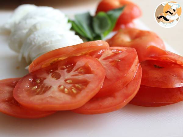 Salade Caprese - Tomates Mozzarella - Préparation etape 1