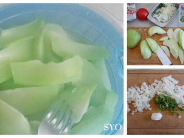 Christophines sautées aux lardons - à l'Actifry - Préparation etape 1