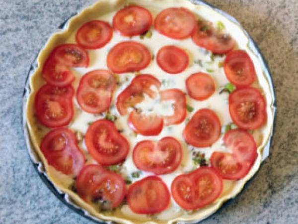 Tarte Franc-Comtoise (Saucisse de Morteau et Cancoillotte) - Préparation etape 5