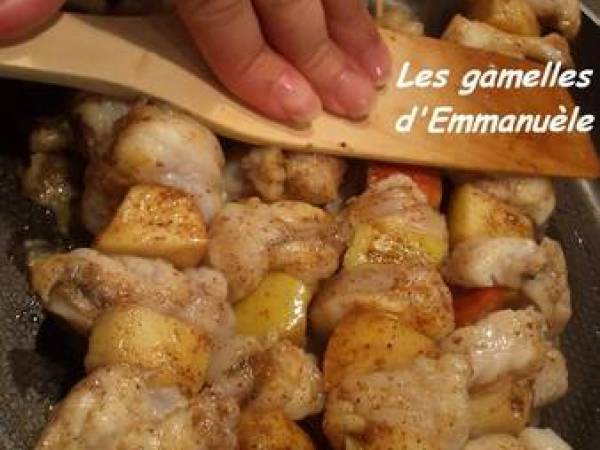 Brochettes de pommes et lotte aux épices - Préparation etape 4
