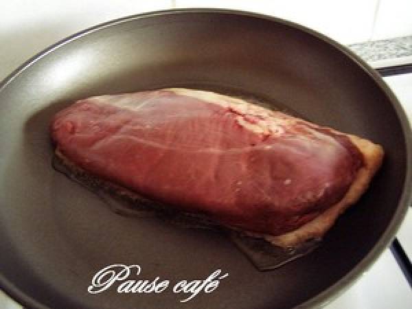 Magret de canard à la mandarine caramélisée - Préparation etape 1