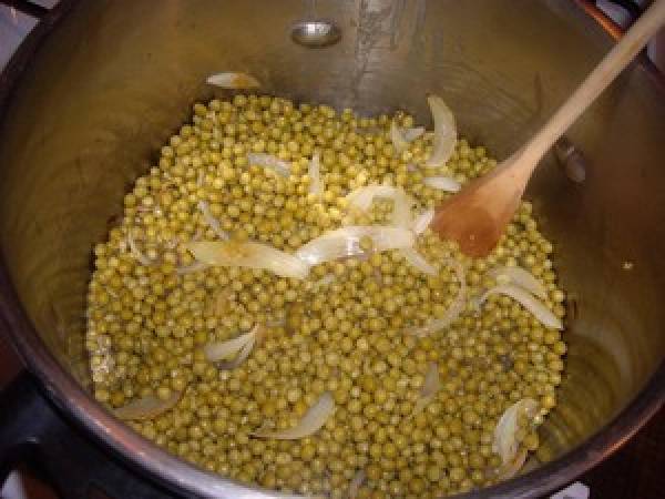Soupe de petits pois pour maman pressée et qui essaye d'améliorer son alimentation - Préparation etape 2
