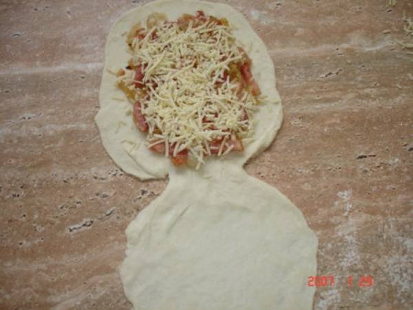 Naans au choco, lardons, oignons et pommes, et autres - Préparation etape 3