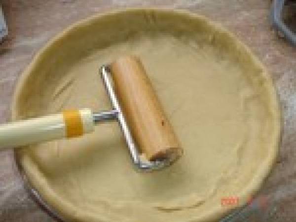 Tarte très sablée aux framboises et fraises - Préparation etape 1