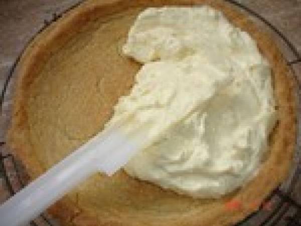 Tarte très sablée aux framboises et fraises - Préparation etape 6