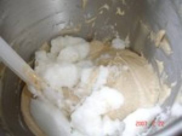 Gateau aux pommes à la farine de chataignes - Préparation etape 2