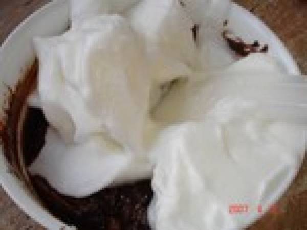 Fleurs en pâte filo, mousse au chocolat...... - Préparation etape 1