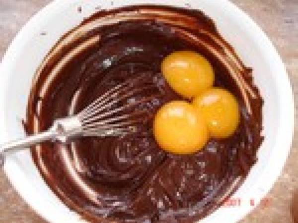 Fleurs en pâte filo, mousse au chocolat...... - Préparation etape 2