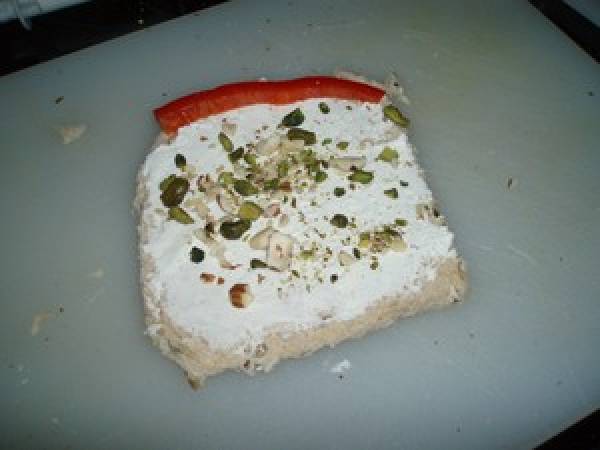 Roulés faciles chèvre/pistaches et sardine/piment - Préparation etape 2