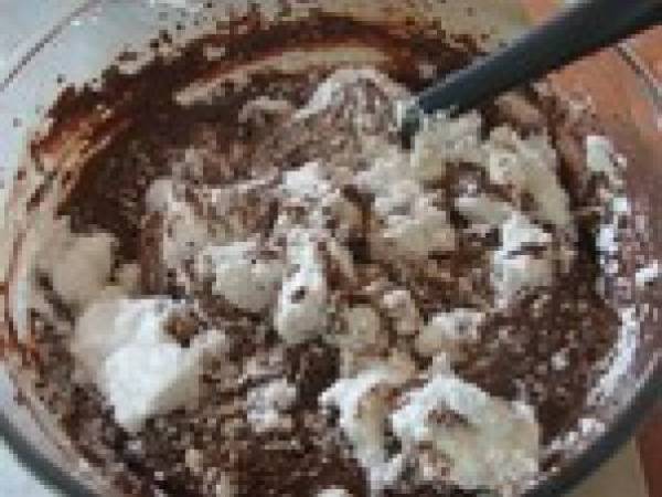 Petit train d'anniversaire (gâteau au chocolat) - Préparation etape 4