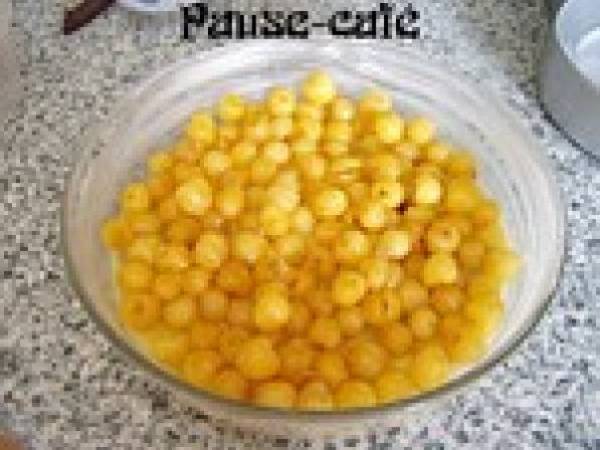 Gâteau renversé aux cerises jaunes - Préparation etape 2