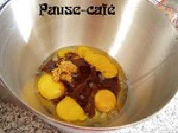 Gâteau renversé aux cerises jaunes - Préparation etape 3