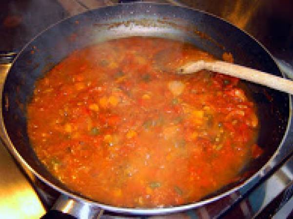 Pizza maison au chorizo, sauce tomate aux poivrons - Préparation etape 5