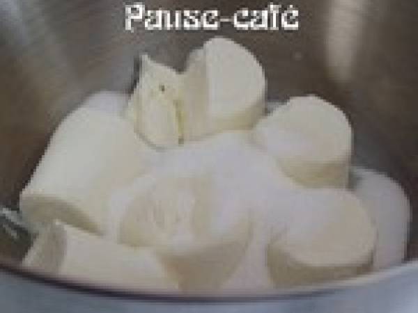 Gâteau fondant aux petits suisses - Préparation etape 4
