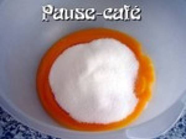 Gâteau renversé aux pommes - Préparation etape 1