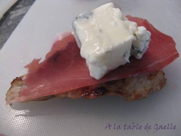 Escalope de veau farçie au gorgonzola façon saltimbocca - Préparation etape 2